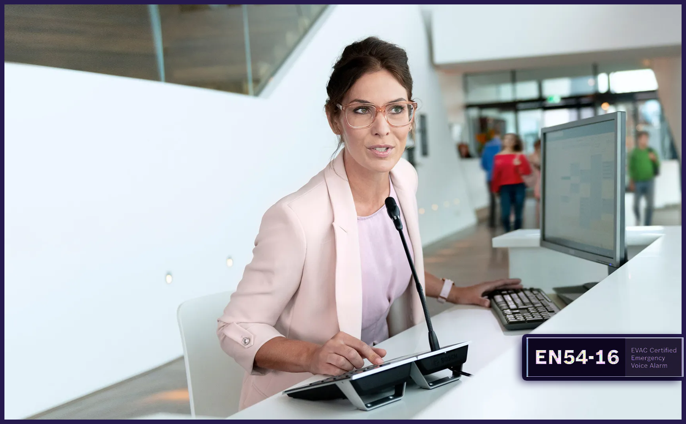 Pupitre d’alarme vocale conforme EN 54‑16 pour la diffusion d’annonces d’urgence